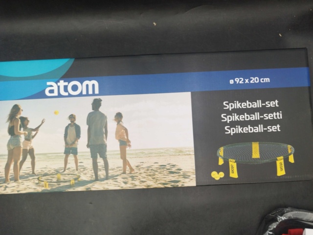 1537299-3 Sport- och fritidsparti - Atom, spikeball och baseball/arbetshandskar, väska