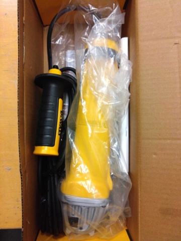 1462160-3 Vinkelslip Dewalt DWE4236