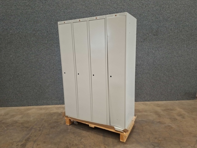 1557304-2 1 st Klädskåp CLASSIC 4 sektioner, 1740x1200x550 mm, grå