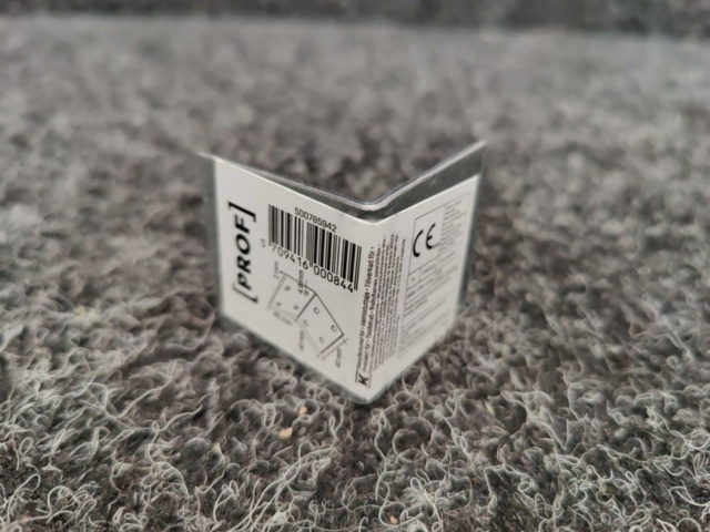 1557287-5 Ca 270 st Vinkelbeslag 40x40x40x2mm, Prof
