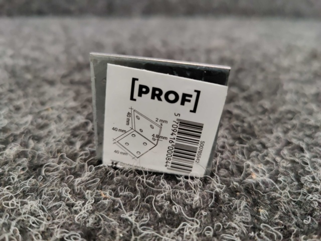 1557287-6 Ca 270 st Vinkelbeslag 40x40x40x2mm, Prof