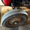 1531244-21 Massey Ferguson 30 Diesel 1964 med frontlastare och pallgafflar – Fungerar