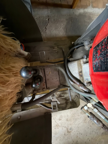 1531244-14 Massey Ferguson 30 Diesel 1964 med frontlastare och pallgafflar – Fungerar