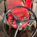 1531244-15 Massey Ferguson 30 Diesel 1964 med frontlastare och pallgafflar – Fungerar
