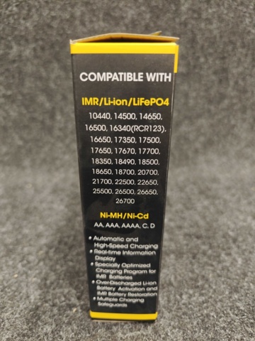 1557351-5 Batteriladdare Nitecore UMS2 & Extra batterier