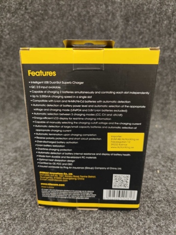 1557355-3 Batteriladdare Nitecore UMS2 & Extra batterier