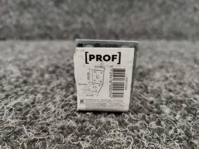 1557272-4 Ca 200 st Vinkelbeslag 50x50x35x2.5mm, Prof