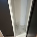 1557315-17 4 st Klädskåp CLASSIC Sluttande tak, 2 sektioner, 1900x800x550 mm, svart