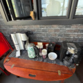 1516412-4 Sofa, coffee table, coffee maker, etc.