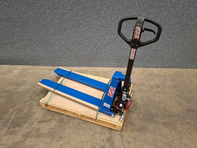1557318-3 Scissor lift truck 1500 kg