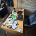1516412-19 Sofa, coffee table, coffee maker, etc.