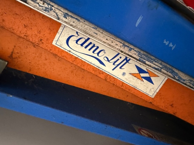 1516424-4 Lift table - EdmoLift