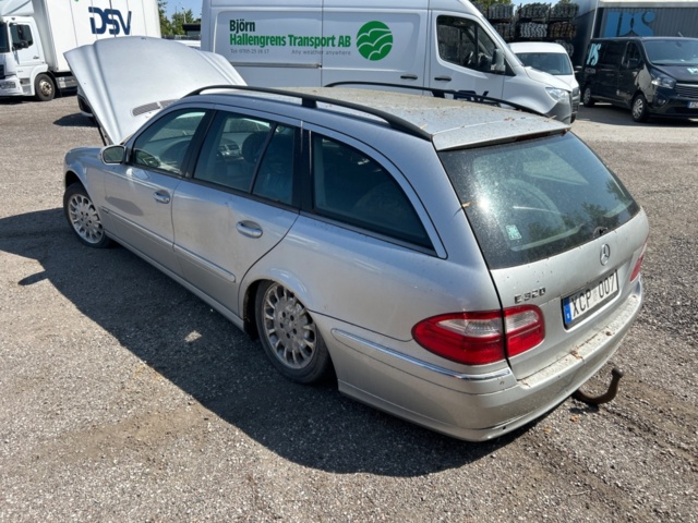 1368297-3 Mercedes-Benz E 320 T 5G-Tronic, 224hp, -2003 (Repair object)