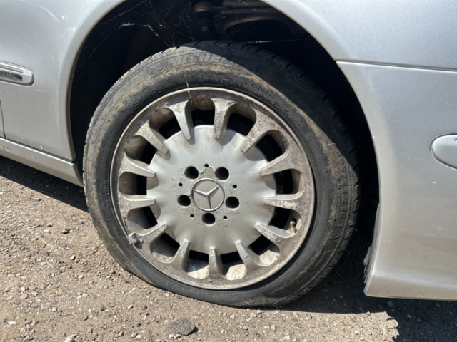 1368297-8 Mercedes-Benz E 320 T 5G-Tronic, 224hp, -2003 (Repair object)