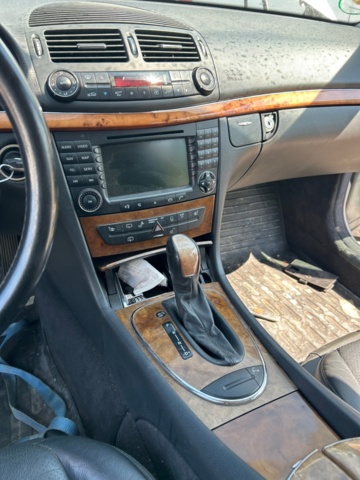 1368297-18 Mercedes-Benz E 320 T 5G-Tronic, 224hp, -2003 (Repair object)