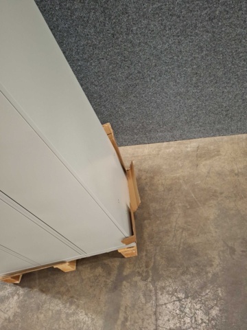 1557322-6 1 st Klädskåp CLASSIC 3 sektioner, 1740x900x550 mm, grå