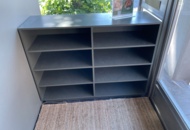 1557460 Shelf and carpet