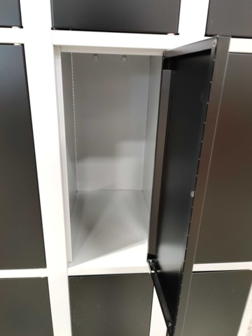 1544087-8 Småfacksskåp Gigant H1800xB900xD500mm