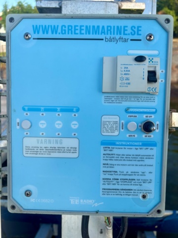 1557519-9 Green Marine elektrisk vattenskoterlyft