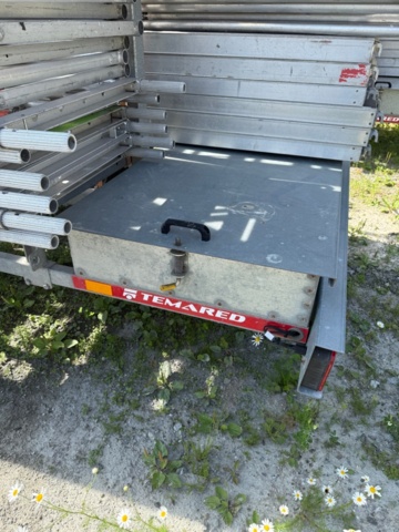 1352278-8 Scaffolding trailer Temared 2022 including scaffolding