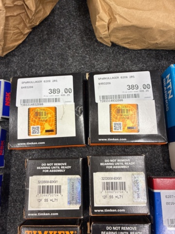 1557580-4 Parti med spårkullager & rullager, NSK & Timken
