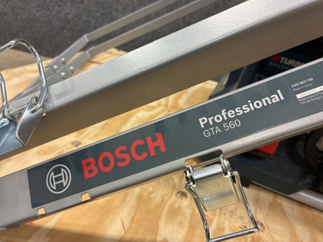 1557650-4 Bordcirkelsåg Bosch BOSCH GTS 18V-70 & Arbetsbord Bosch GTA560