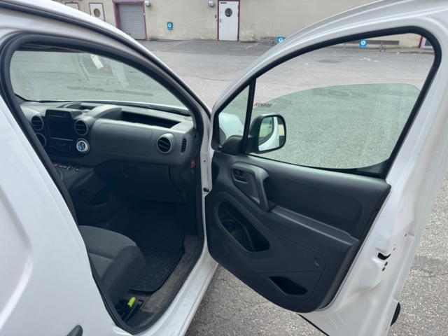 1405978-23 Citroën Berlingo Van Increased Payload 1.6 BlueHDi 75 8v Manual, 75hp, 2017