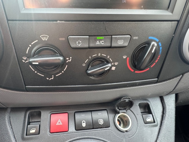 1405978-35 Citroën Berlingo Van Increased Payload 1.6 BlueHDi 75 8v Manual, 75hp, 2017