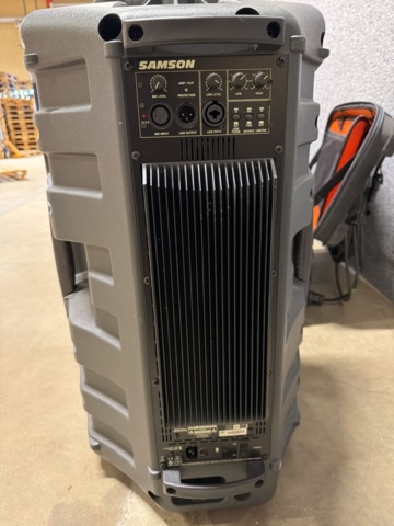 1516493-7 PA-högtalarsystem med tillbehör - Samson dB500a