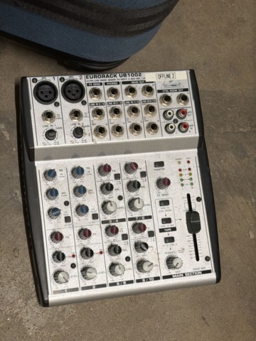 1516493-13 PA-högtalarsystem med tillbehör - Samson dB500a