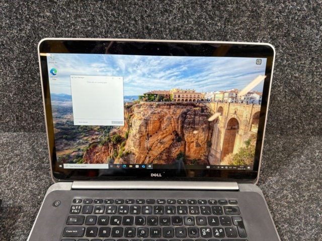 1516494-5 Bärbar dator i7 / 16GB RAM / 256GB SSD / Quadro med laddare  - Dell Precision M3800