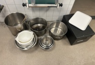 1532061 Parti skålar, tallrikar, grytor m.m.