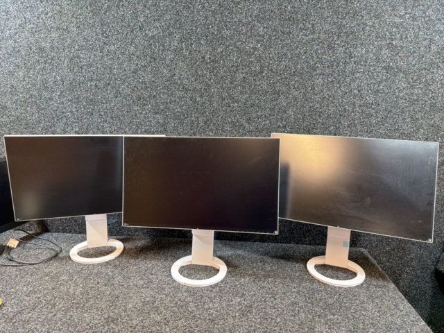 Datorskärmar 3 st – Eizo FlexScan EV2750