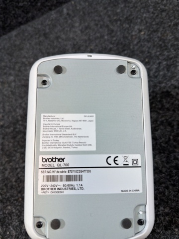 1516508-5 Etikettskrivare – Brother QL-700