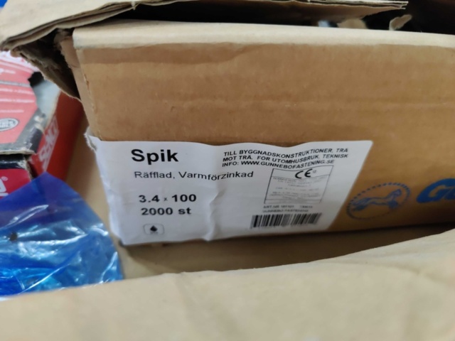 1558004-16 Spik, skruv, brickor, dörrstopp m.m.