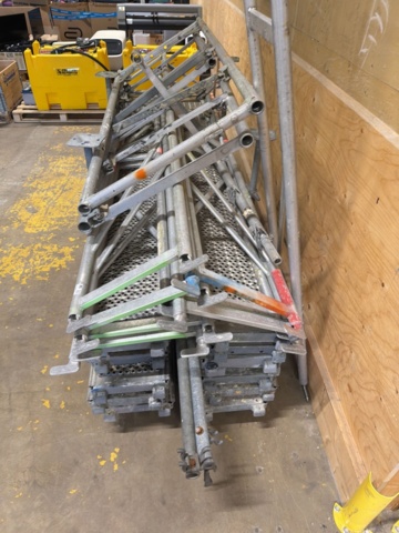 1516514-6 Collection of scaffolding parts – Layher / Haki / Monzon