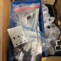 1516515-13 Fästmaterial och installationsdetaljer