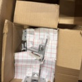 1516515-27 Fästmaterial och installationsdetaljer