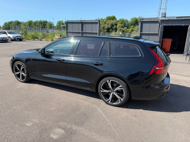 1558038-3 Volvo V60 Recharge T6 AWD Geartronic, 399hk, -2023 (Momsbil)