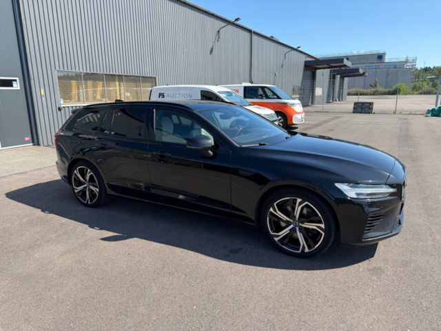 1558038-9 Volvo V60 Recharge T6 AWD Geartronic, 399hk, -2023 (Momsbil)