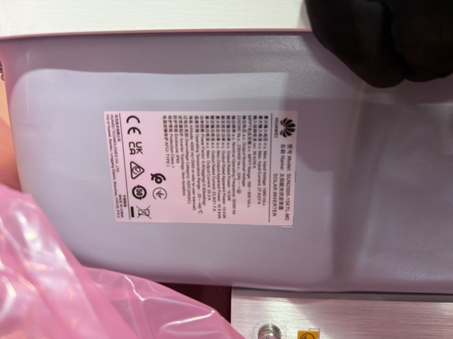 1516518-4 Växelriktare med tillbehör – Huawei SUN2000-15KTL-M2 (Ny/oanvänd)