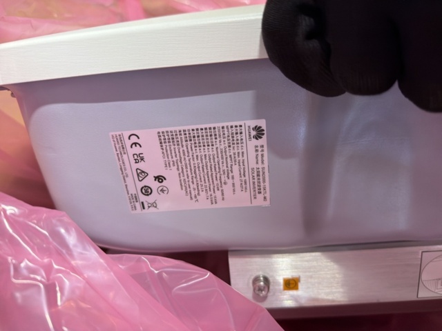 1516518-5 Växelriktare med tillbehör – Huawei SUN2000-15KTL-M2 (Ny/oanvänd)