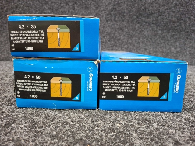 1557770-2 3000 st Bandad Spånskiveskruv Trä 4.2x35mm, Gunnebo