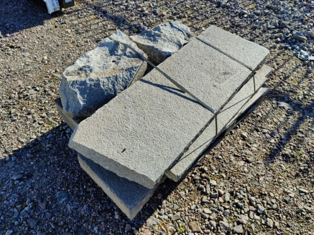 1091302-6 Mixed curbstone/blockstone