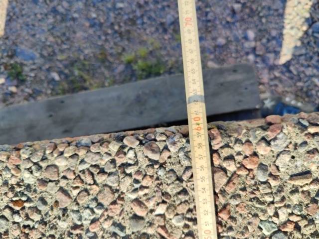 1091303-7 Planteringskruka i betong med ytskikt i sjösten 1000*500*600mm