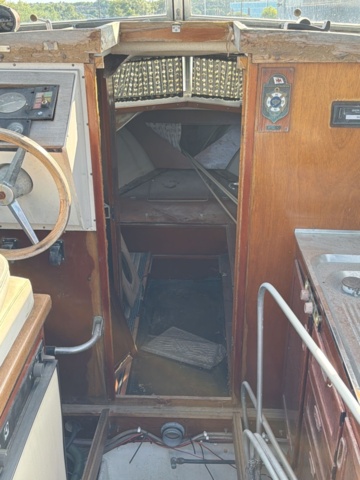 1516217-13 Motorbåt med båtvagn och motor - Coronet 24