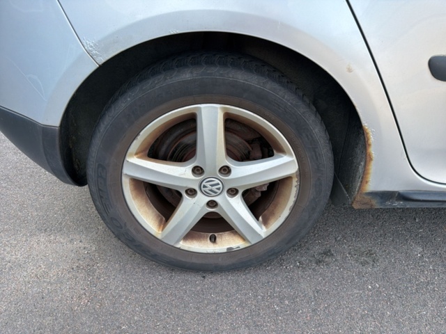 1516220-15 Volkswagen Golf 5-dörrar 1.6 Manuell, 102hk, -2007 (Reparationsobjekt)