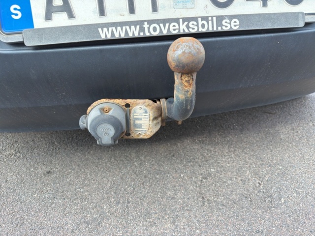 1516220-24 Volkswagen Golf 5-dörrar 1.6 Manuell, 102hk, -2007 (Reparationsobjekt)