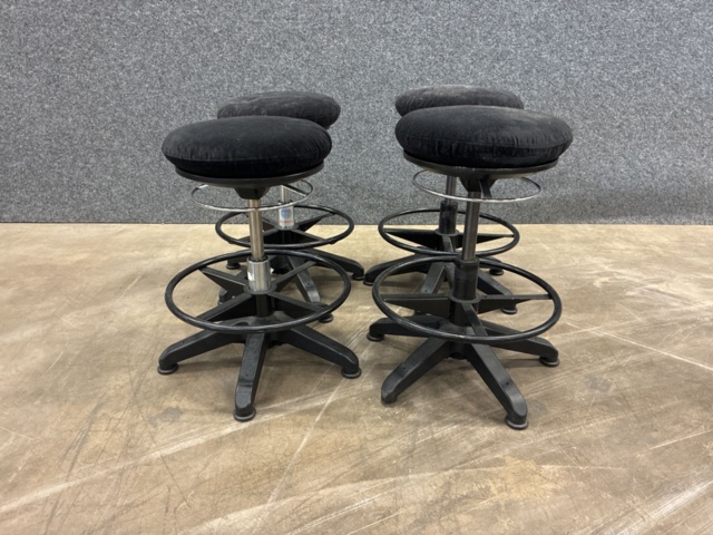 1558028-1 4 st Ergonomiska Sittpallar/Verkstadspallar Global