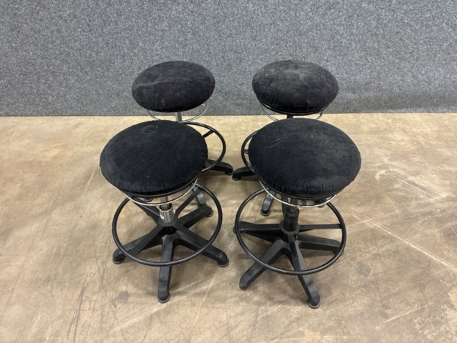 1558028-2 4 st Ergonomiska Sittpallar/Verkstadspallar Global